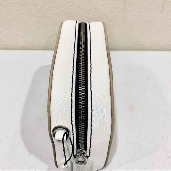 Marc Jacobs Beige Crossbody Bags (NWT) - Picture 3 of 10